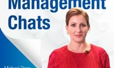 Mulher com camisa vermelha ao lado do texto 'Management Chats'.